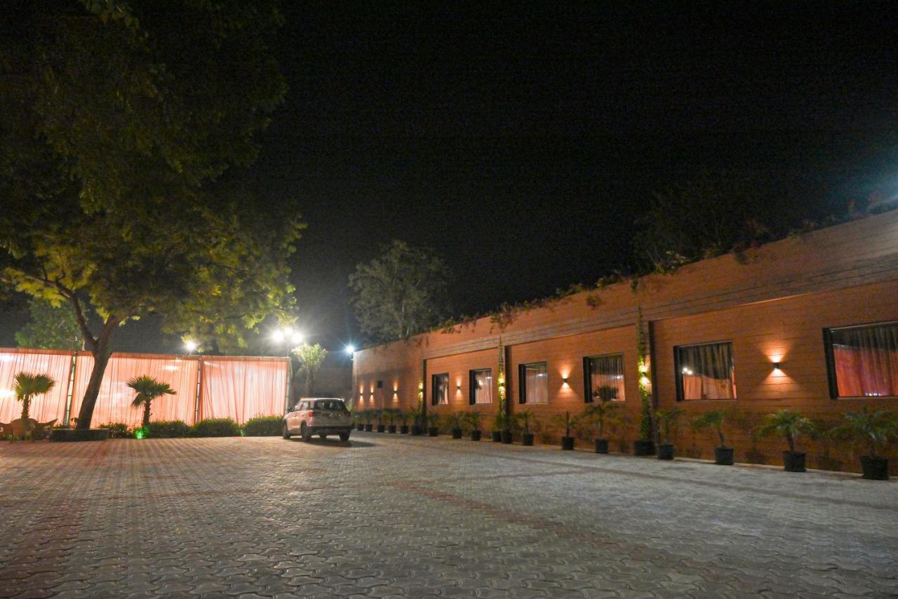 Md Farms And Resorts Mathura Kültér fotó